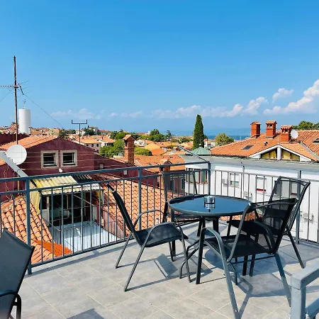 Apartment Happy Casa Isola Grande *